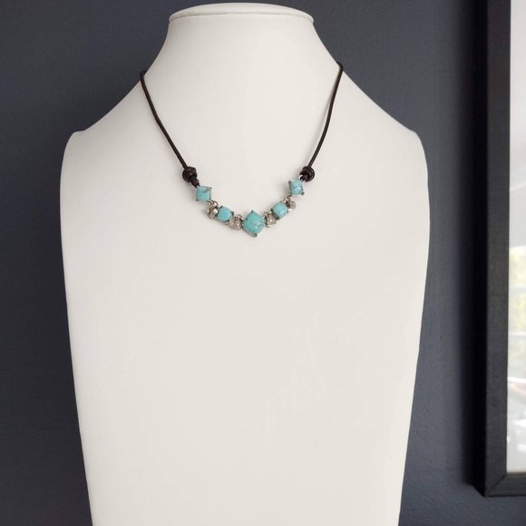 Turquoise and silver necklace on cording - Picture 2 of 8